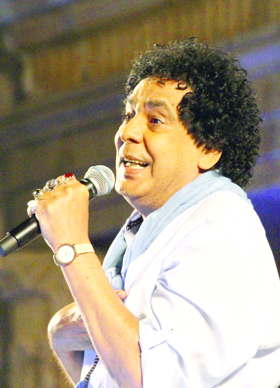محمد منير 