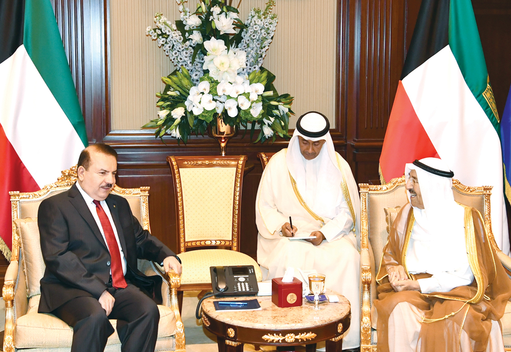 صاحب السمو مستقبلاً وزير الداخلية العراقي