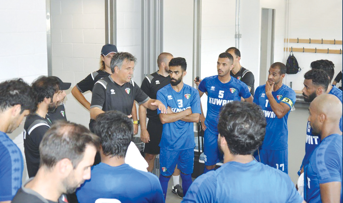 u064au0648u0632u0627u0643 u0645u0648u062cu0651u0647u0627u064b u0644u0627u0639u0628u064a u00abu0627u0644u0623u0632u0631u0642u00bb u0642u0628u0644 u0625u062du062fu0649 u0627u0644u0645u0628u0627u0631u064au0627u062a u0627u0644u062au062cu0631u064au0628u064au0629 u0627u0644u0633u0627u0628u0642u0629