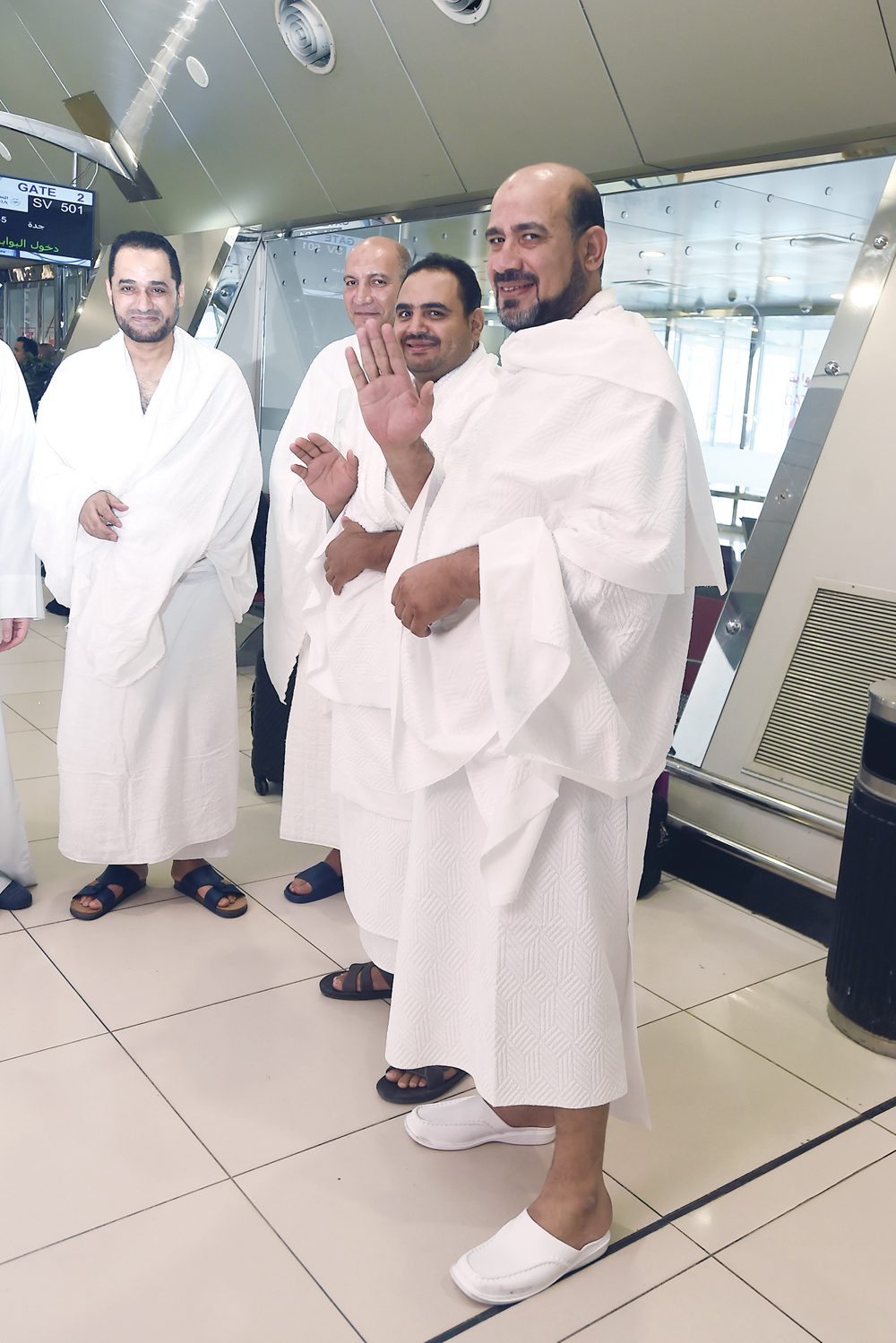 حجاج في طريقهم إلى الديار المقدسة