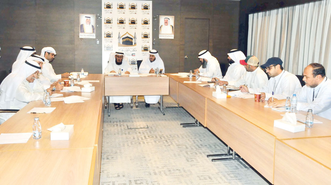 u0639u0645u0627u062fu064a u0645u062au0631u0626u0633u0627u064b u0627u062cu062au0645u0627u0639 u0641u0631u064au0642 u0627u0644u0637u0648u0627u0631u0626