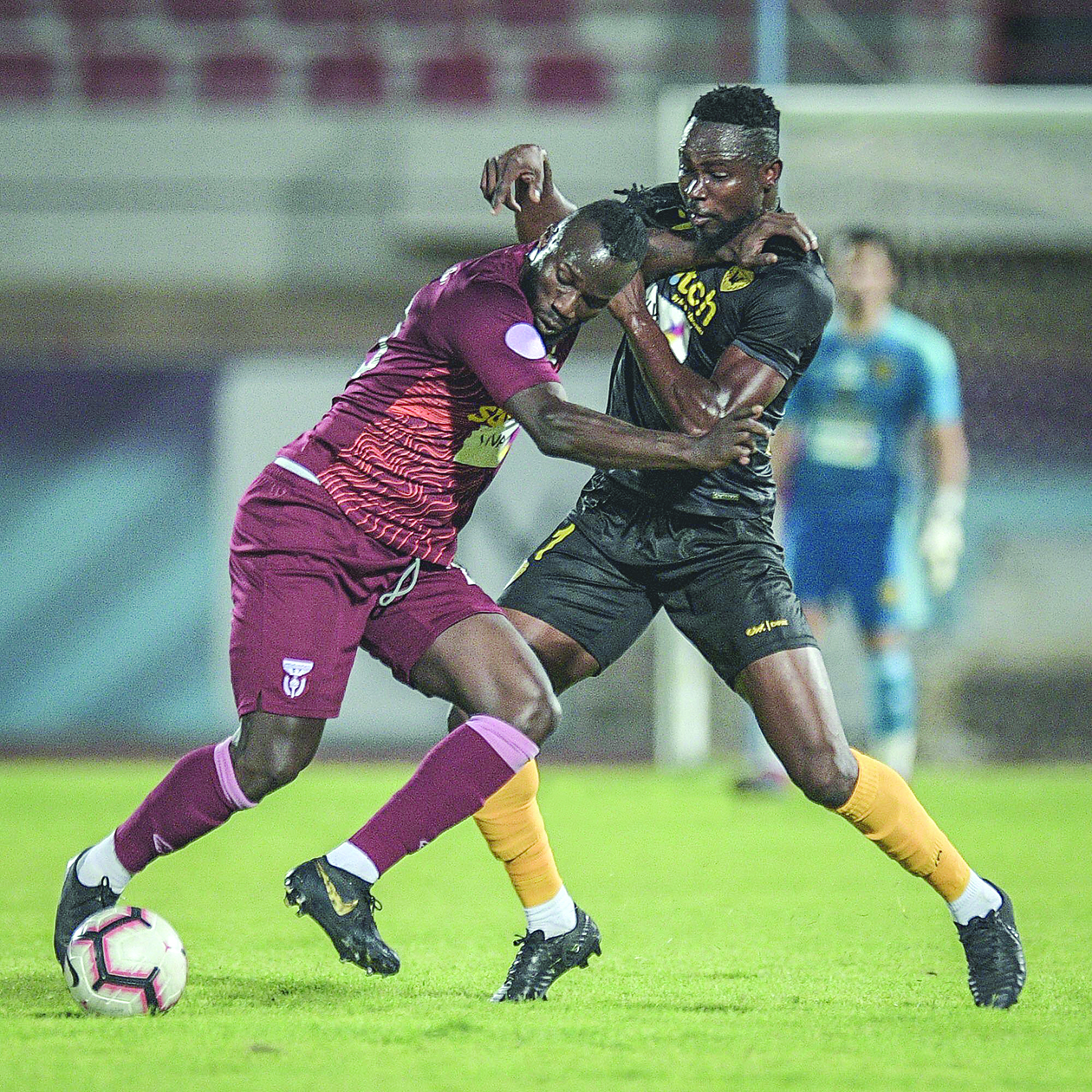 u0623u062au064au0646u063au0627 u0641u064a u0635u0631u0627u0639 u0639u0644u0649 u0627u0644u0643u0631u0629 u0645u0639 u0644u0627u0639u0628 u0627u0644u0646u0635u0631 u0627u0644u063au064au0646u064a u0646u0627u0628u064a u0633u0648u0645u0627t  (u062au0635u0648u064au0631 u0639u0628u062fu0627u0644u0639u0632u064au0632 u0643u0646u0639u0627u0646)