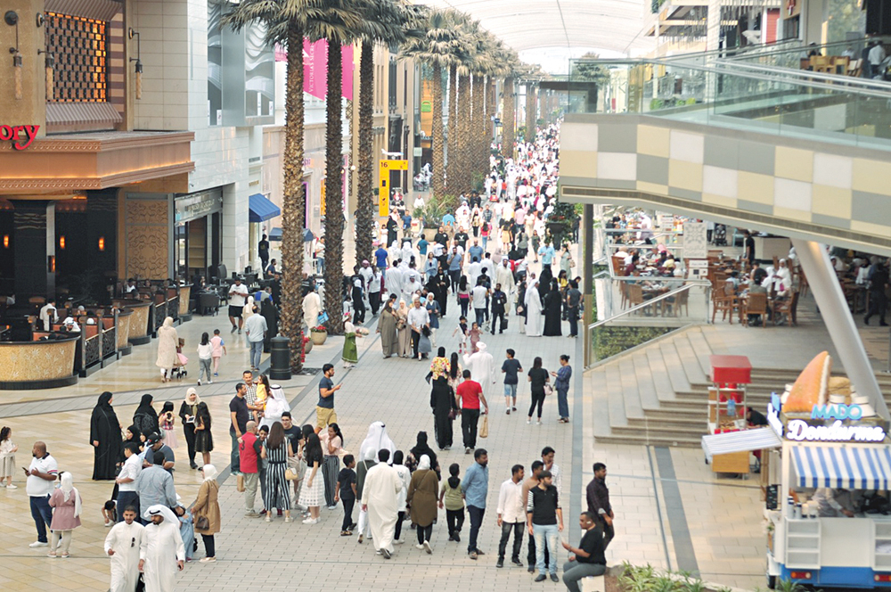 زحمة في الأفنيوز أمس 	(تصوير سعد هنداوي)