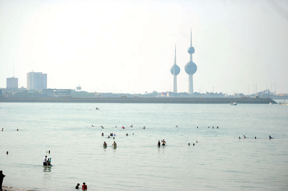 السباحة متعة وتسلية