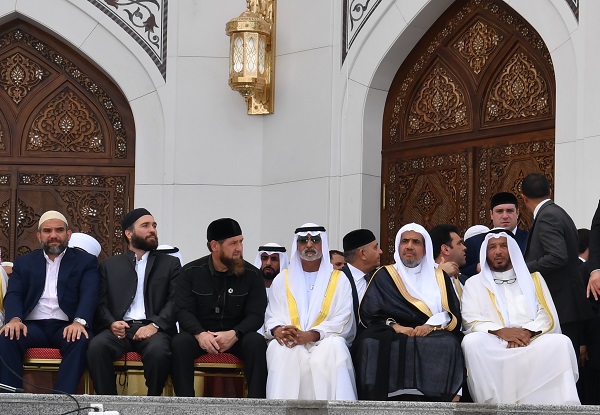 u0645u0645u062bu0644 u0627u0644u0643u0648u064au062a u062eu0644u0627u0644 u0645u0634u0627u0631u0643u062au0647 u0641u064a u0627u0641u062au062au0627u062d u0627u0644u0645u0633u062cu062f