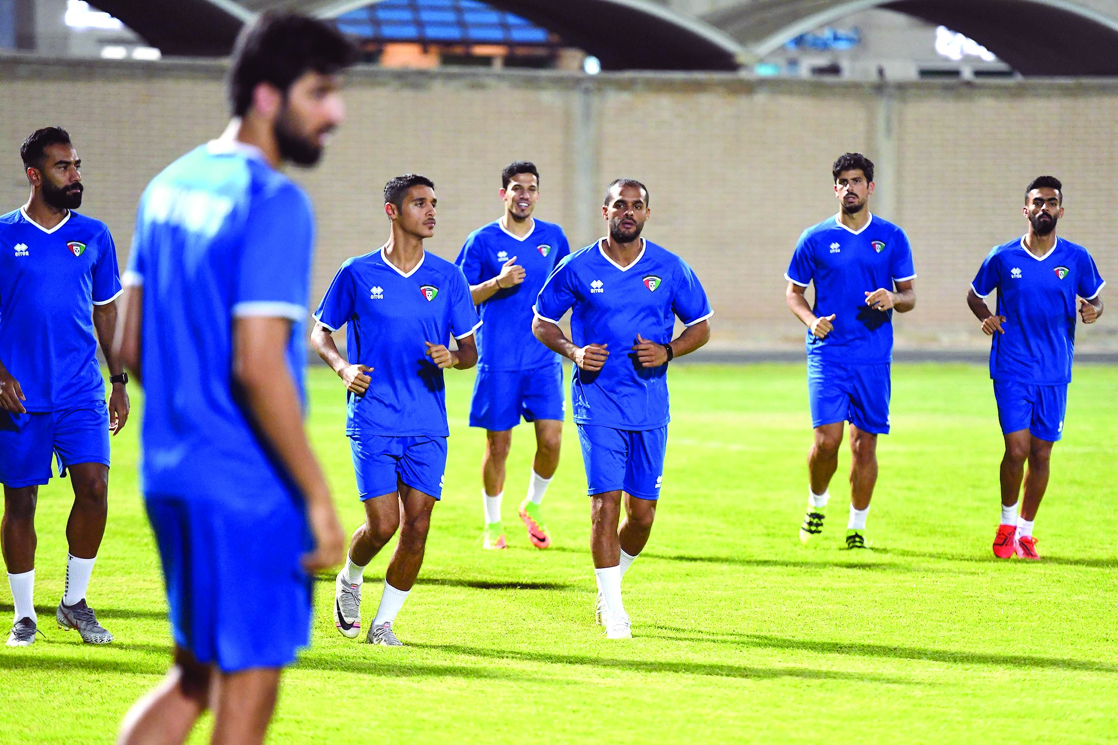 جانب من تدريبات منتخب الكويت على ملعب عبدالرحمن البكر 