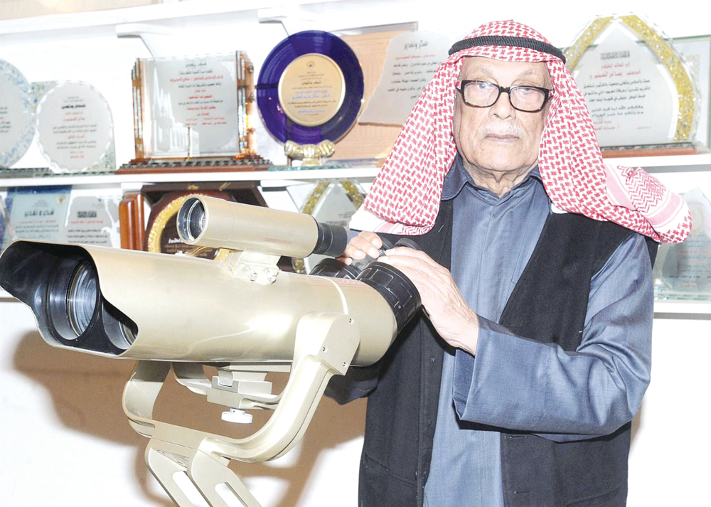 العم العجيري وأدواته الفلكية 