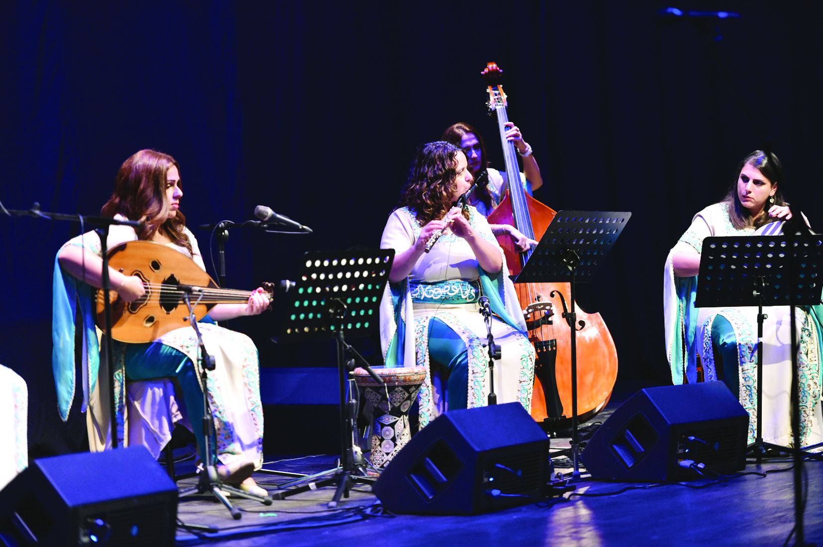 فرقة «نايا» النسائية 