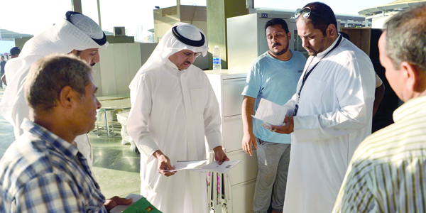 u0645u062fu064au0631 u0627u0644u0647u064au0626u0629 u0628u0627u0644u0625u0646u0627u0628u0629 u064au062au0623u0643u062f u0645u0646 u0635u0644u0627u062du064au0629 u0627u0644u062fu0641u0627u062au0631        t      (u062au0635u0648u064au0631 u0646u0627u064au0641 u0627u0644u0639u0642u0644u0629)