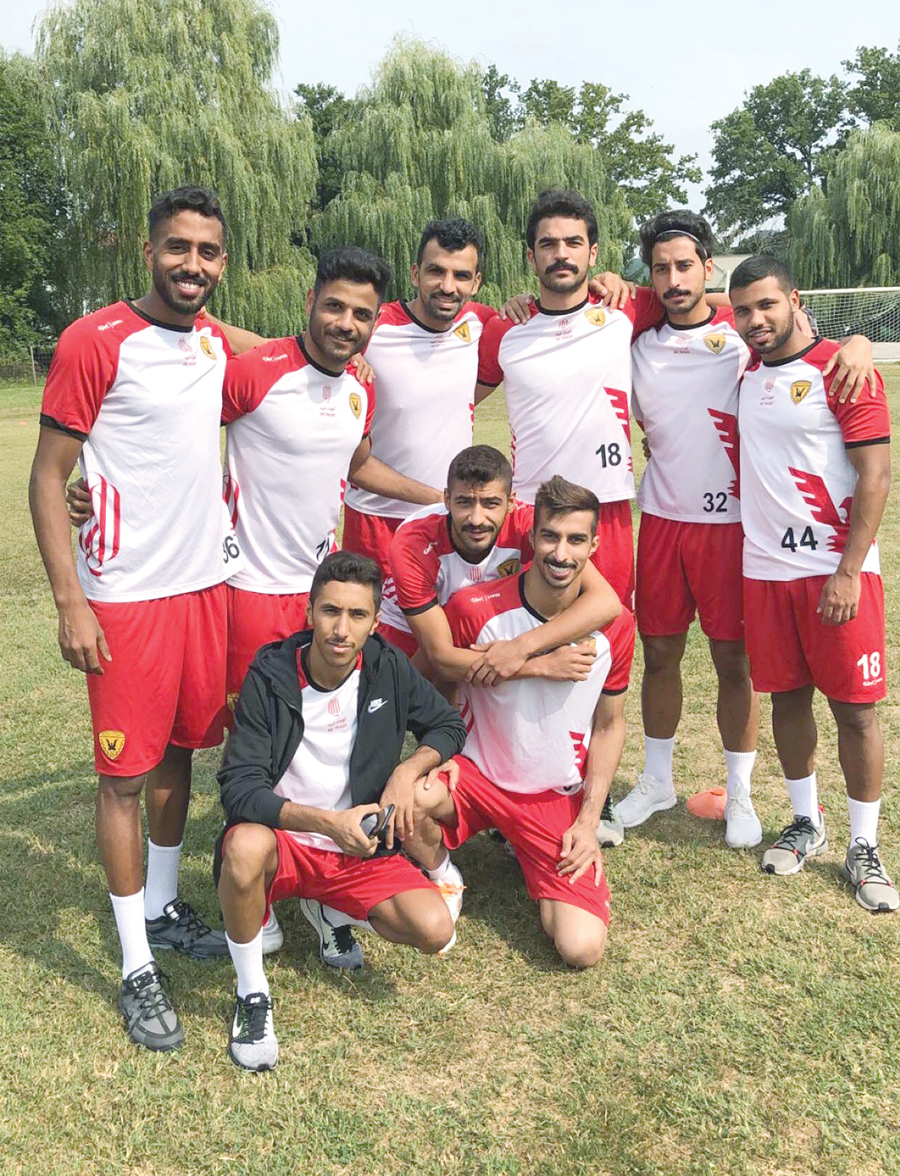 u0639u062fu062f u0645u0646 u0644u0627u0639u0628u064a u0627u0644u0642u0627u062fu0633u064au0629 u062eu0644u0627u0644 u0627u0644u062au062fu0631u064au0628u0627u062a u0628u0645u0639u0633u0643u0631 u0643u0631u0648u0627u062au064au0627