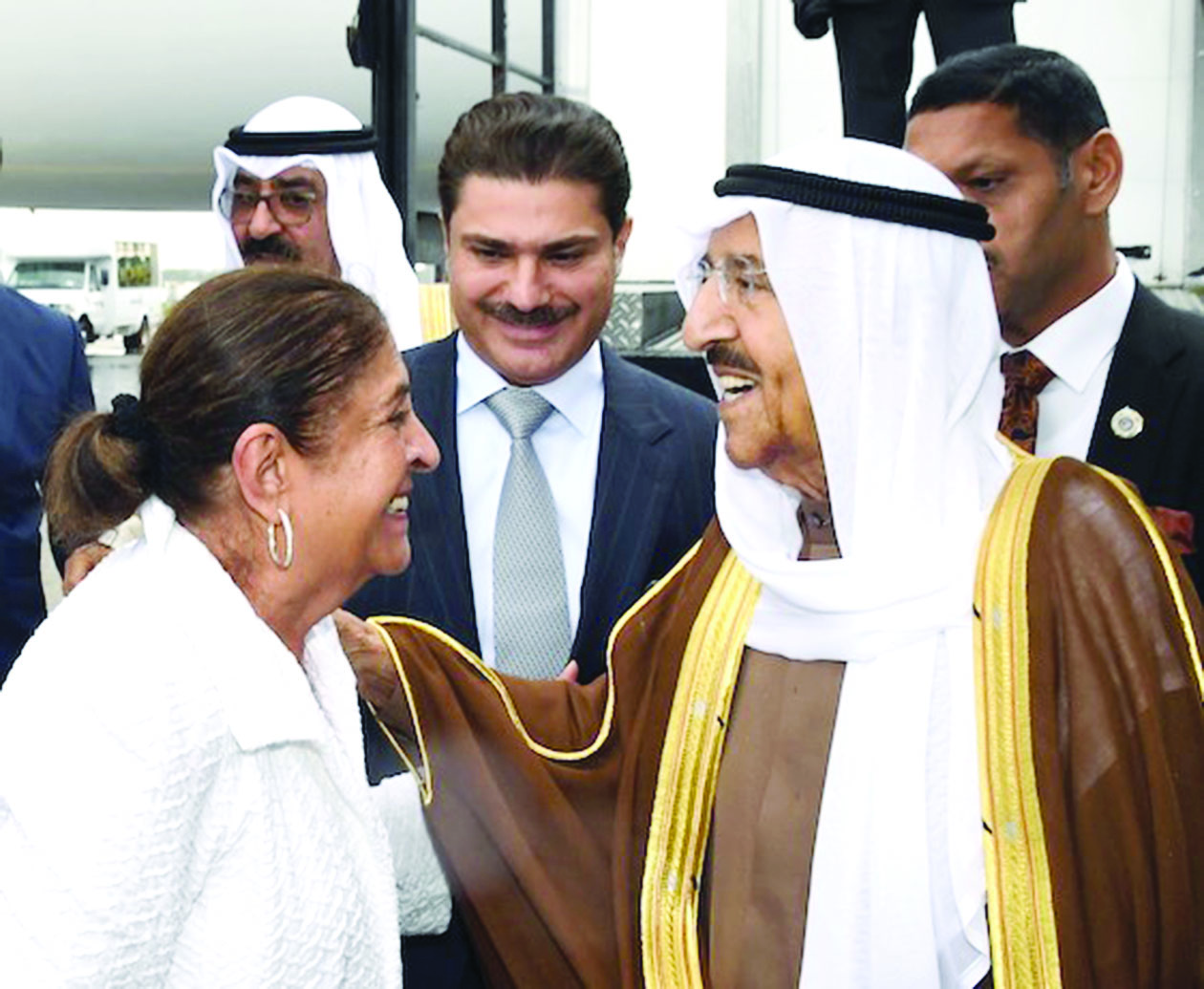 سمو الأمير وفي استقباله السفيرة نبيلة الملا
