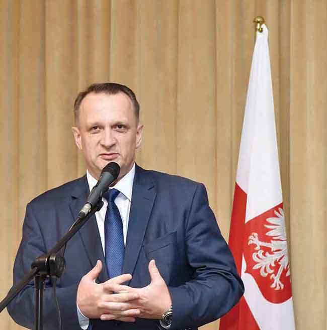 u0627u0644u0633u0641u064au0631 u0627u0644u0628u0648u0644u0646u062fu064a u064au0644u0642u064a u0643u0644u0645u062au0647