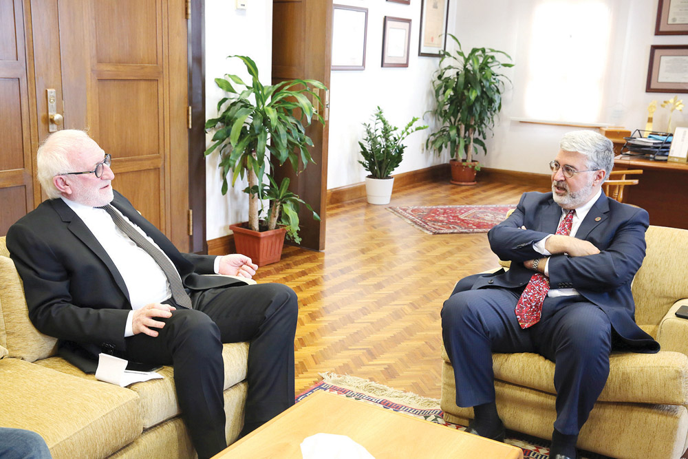 فضلو خوري والزميل وسام أبوحرفوش