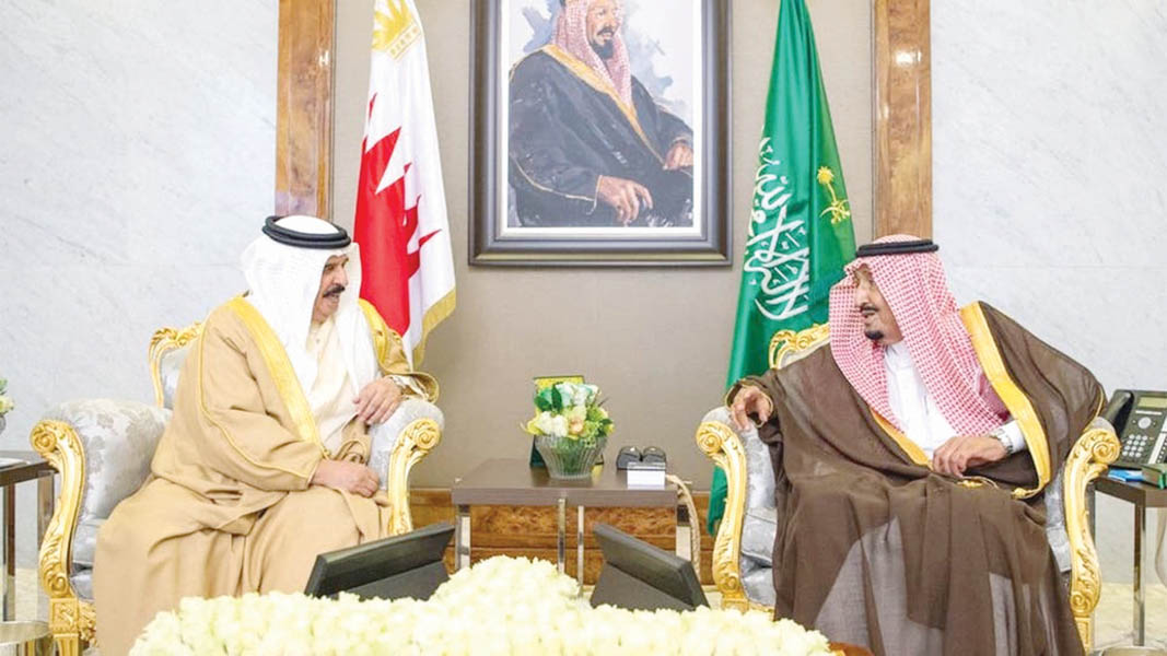 u062eu0627u062fu0645 u0627u0644u062du0631u0645u064au0646 u0648u0627u0644u0639u0627u0647u0644 u0627u0644u0628u062du0631u064au0646u064a u062eu0644u0627u0644 u0644u0642u0627u0626u0647u0645u0627 u0641u064a u062cu062fu0629 u0623u0645u0633 