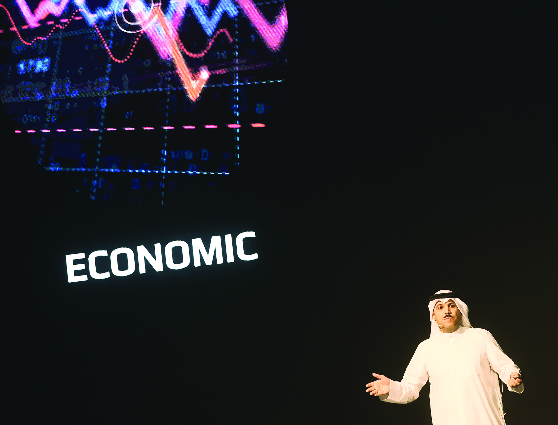 الهاشل متحدثاً     