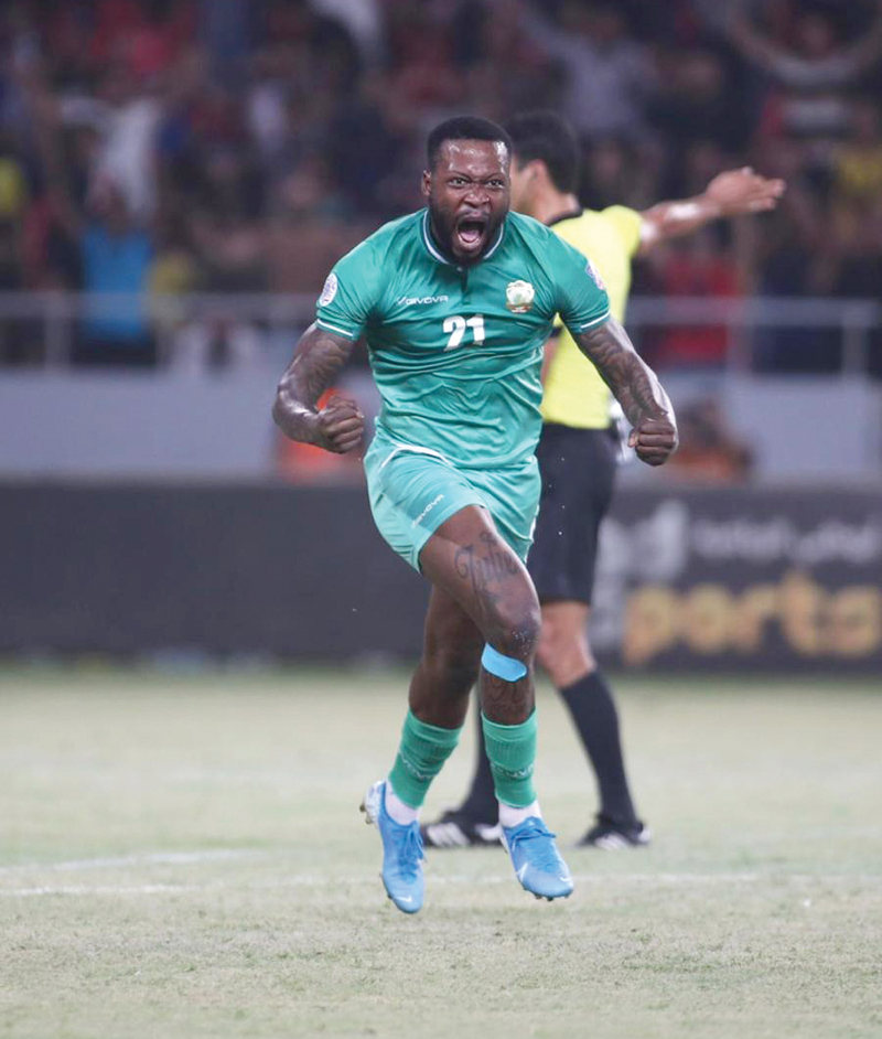 u0627u0644u0628u062fu064au0644 u0627u0644u0643u0648u0646u063au0648u0644u064a u0645u0627u0628u0643u0648 u062cu0648u0646u064au0648u0631 u0645u062du062au0641u0644u0627u064b u0628u0647u062fu0641u0647 u0627u0644u0623u0648u0644 u0641u064a u0645u0631u0645u0649 u00abu0627u0644u0643u0648u064au062au00bb t    (u0645u0648u0642u0639 u0627u0644u0627u062au062du0627u062f u0627u0644u0639u0631u0628u064a u0644u0643u0631u0629 u0627u0644u0642u062fu0645)