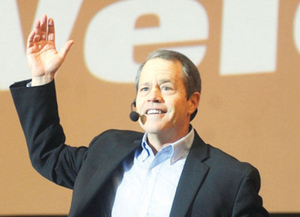 توم مكارثي محاضراً