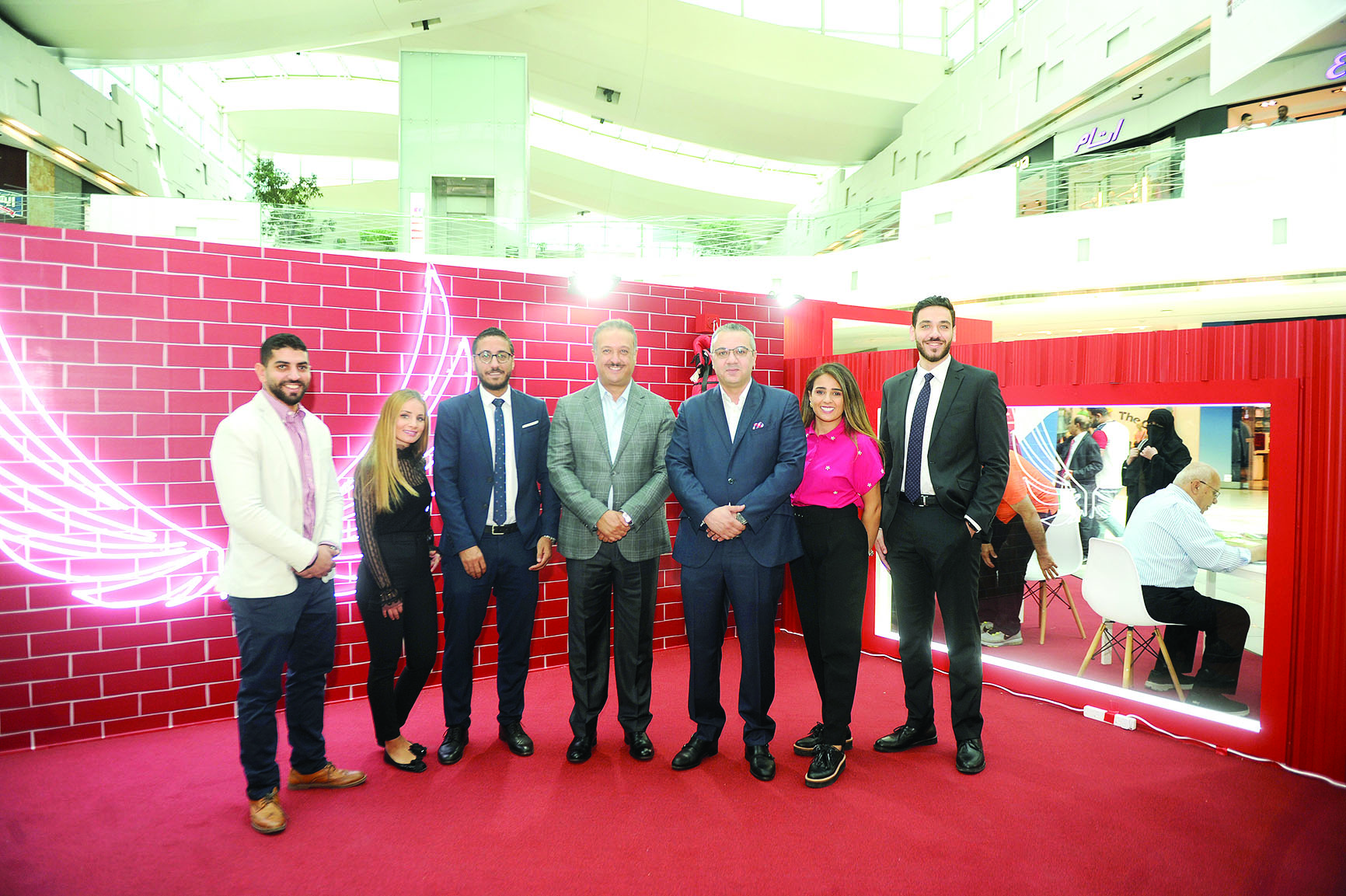 u0628u0639u0636 u0627u0644u0645u0634u0627u0631u0643u064au0646 u0641u064a u0627u062du062au0641u0627u0644 u062cu0645u0639u064au0629 u0627u0644u0642u0644u0628