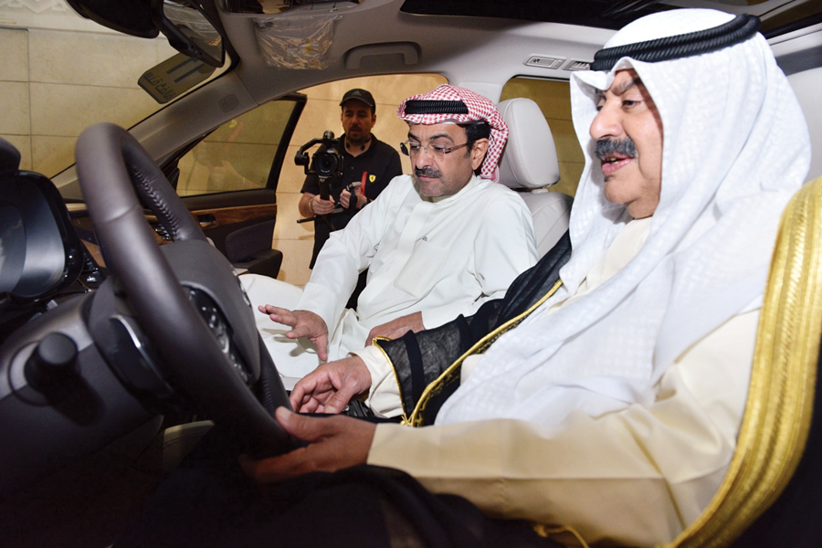 الجارالله وعمر القاضي داخل مقصورة «GS8»