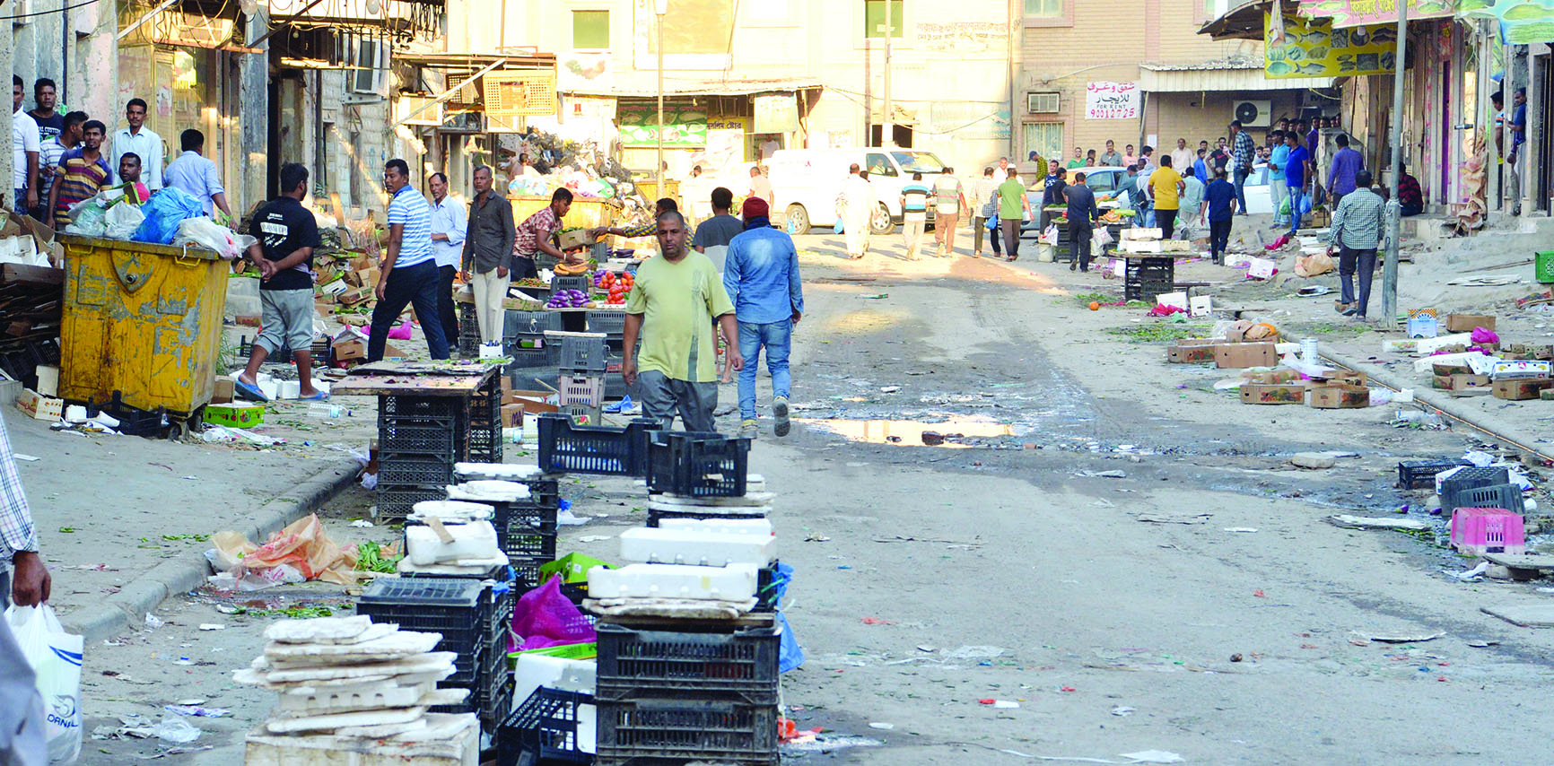 u0633u0648u0642 u0639u0634u0648u0627u0626u064au0629 u0639u0642u0628 u0641u0631u0627u0631 u0623u0635u062du0627u0628 u0628u0633u0637u0627u062au0647u0627 t(u062au0635u0648u064au0631 u0646u0627u064au0641 u0627u0644u0639u0642u0644u0629)