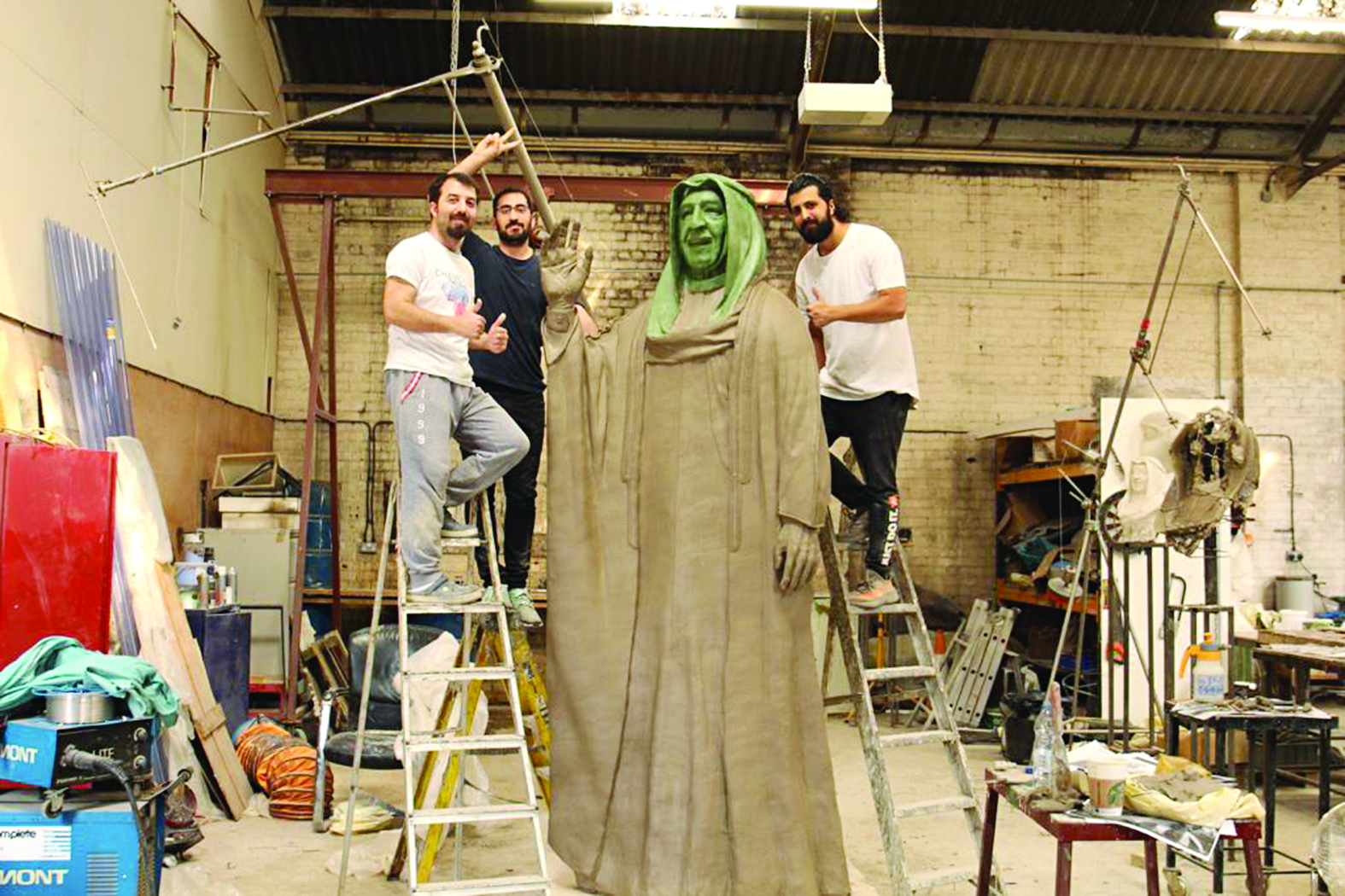 u0627u0644u0631u0626u064au0633 u0648u0627u0644u0628u0646u0627u064a u0648u0627u0644u0645u0647u0646u0627 u0625u0644u0649 u062cu0627u0646u0628 u0627u0644u0646u0635u0628 u0627u0644u062au0630u0643u0627u0631u064a