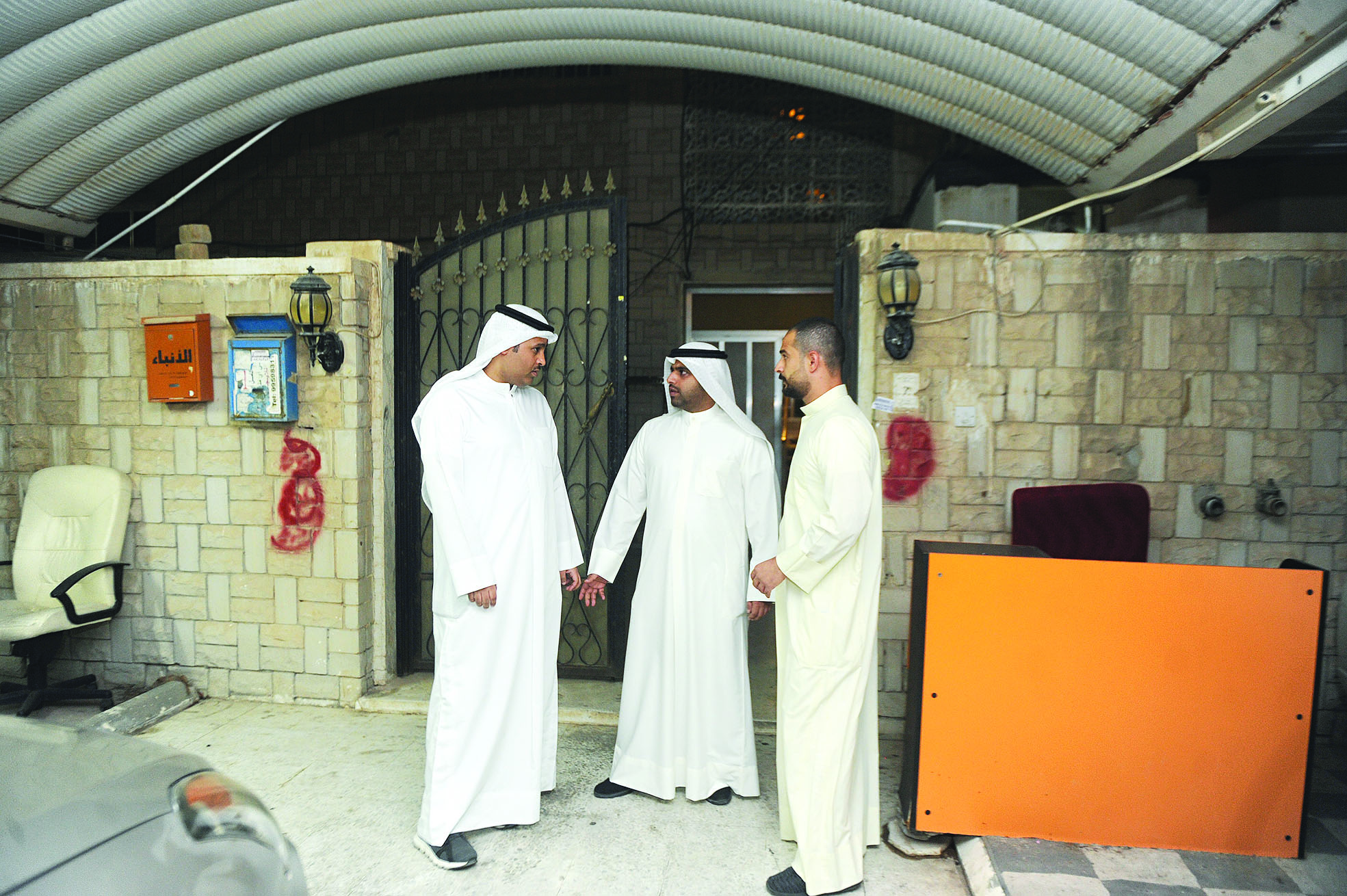 المحري والحمضان برفقة الزميل محمد أنور 