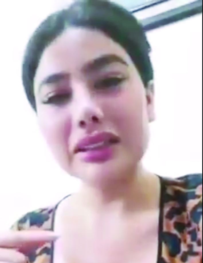 u0625u0646u062cu064a u062eu0648u0631u064a u0643u0645u0627 u0623u0637u0644u0651u062a u0641u064a u00abu0627u0644u0644u0627u064au0641u00bb