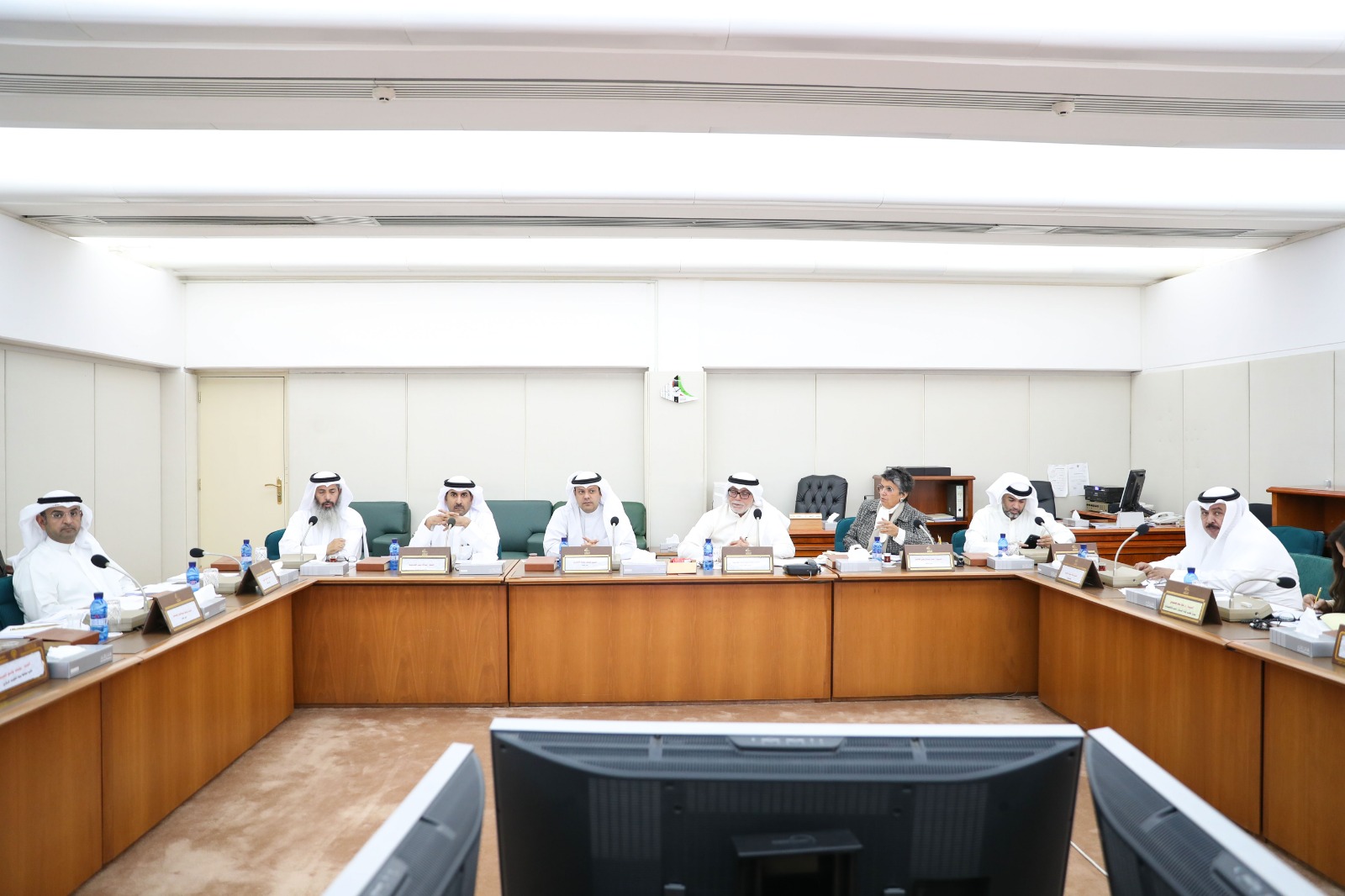 u062cu0627u0646u0628 u0645u0646 u0627u062cu062au0645u0627u0639 u0627u0644u0644u062cu0646u0629 u0627u0644u0645u0627u0644u064au0629 u0623u0645u0633 u0628u062du0636u0648u0631 u0627u0644u062du062cu0631u0641