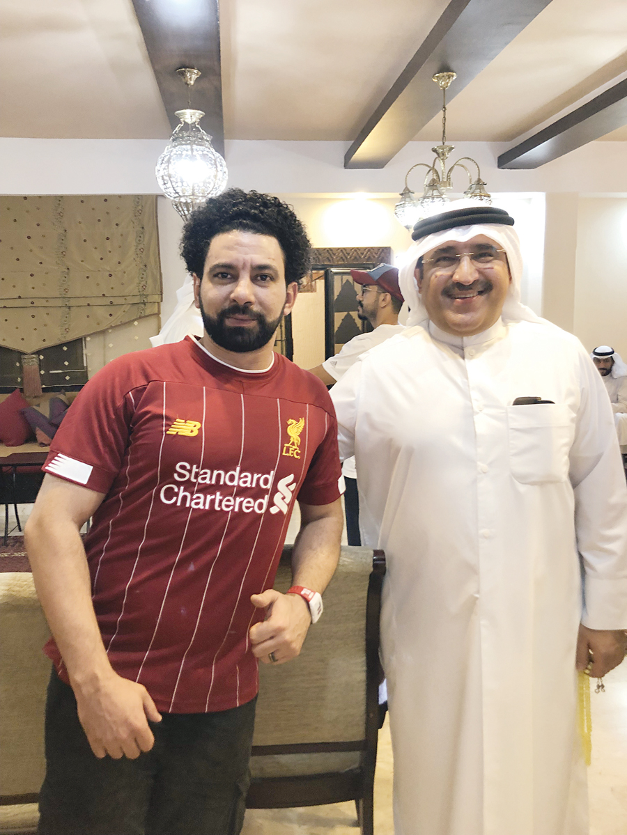 شبيه محمد صلاح مع بدر العتيبي