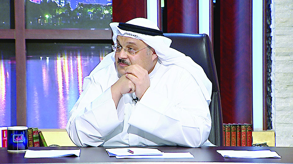 الزميل وليد الجاسم خلال الحوار 