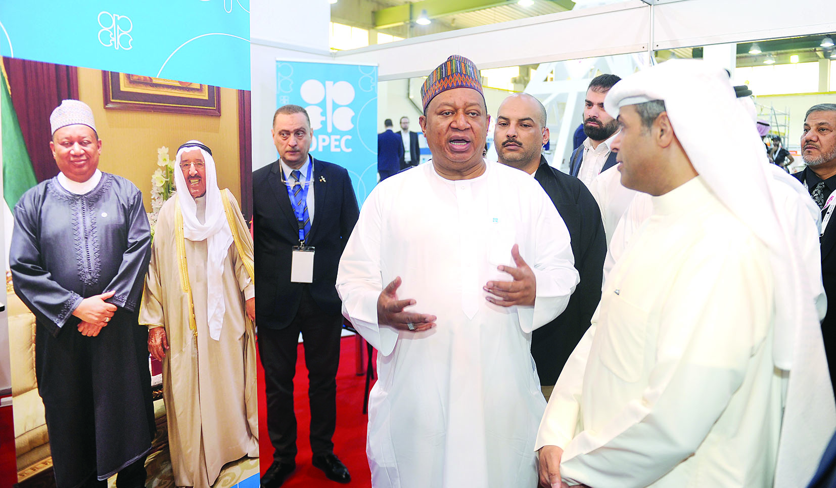 الفاضل وباركيندو في جناح «أوبك»  
