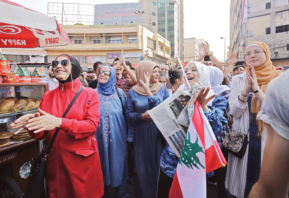 طرابلس تنتفض ضد السلطة 	(أ ف ب)