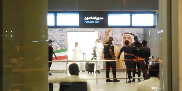 u0646u062cu0644u0627 u0641u0647u062f u0627u0644u062eu0646u0629 u0645u062du0645u062f u0648u0639u0645u0631 u0644u062fu0649 u062eu0631u0648u062cu0647u0645u0627 u0645u0646 u0627u0644u0645u0637u0627u0631 u0623u0645u0633 u0641u064au0645u0627 u062au0645 u0646u0642u0644 u0648u0627u0644u062fu0647u0645u0627 u0625u0644u0649 u0625u062fu0627u0631u0629 u062au0646u0641u064au0630 u0627u0644u0623u062du0643u0627u0645 t(u062au0635u0648u064au0631 u0628u0633u0627u0645 u0632u064au062fu0627u0646)