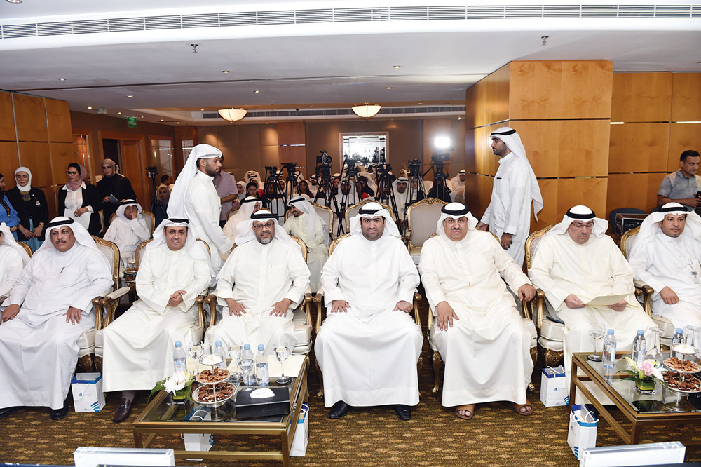 u0627u0644u0631u0648u0636u0627u0646 u0645u062au0648u0633u0637u0627u064b u0627u0644u0639u062cu0645u064a u0648u0627u0644u0639u0648u064au0635u064a u0648u0627u0644u0631u0634u064au062fu064a        t            (u062au0635u0648u064au0631 u0627u0633u0639u062f u0639u0628u062fu0627u0644u0644u0647)