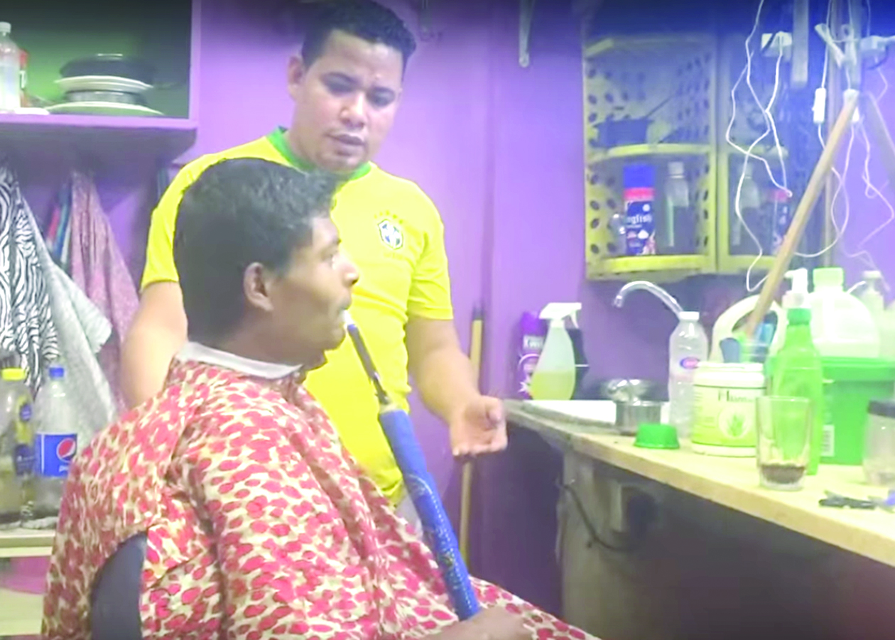 حلاق أبو التركي 