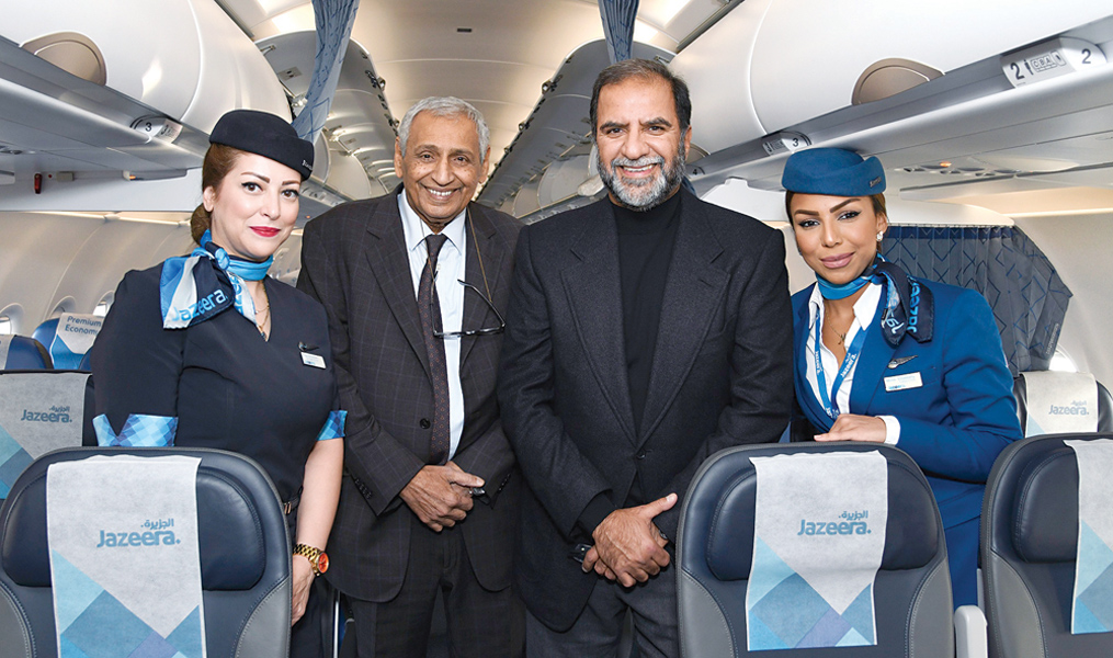 السفير الدويسان وبودي داخل الطائرة 