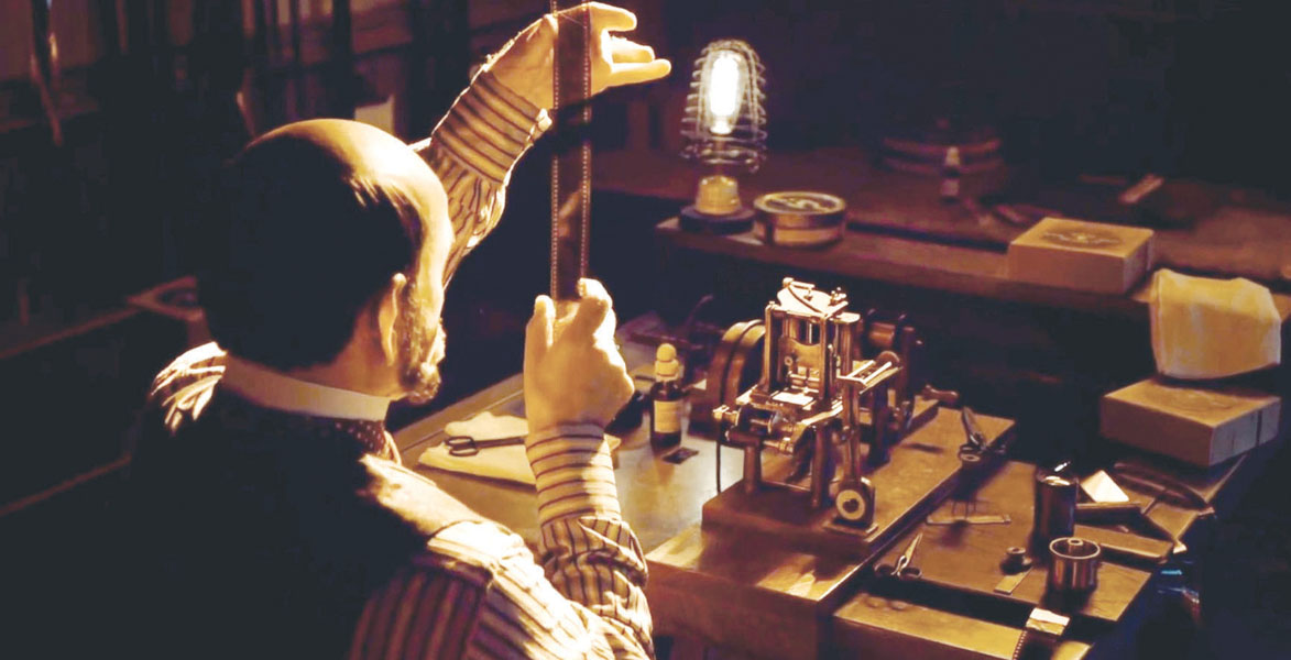 u0645u0646 u00abu0627u0644u0643u0627u0645u064au0631u0627 u0648u0627u0644u062fu064au062cu064au062au0627u0644u00bb