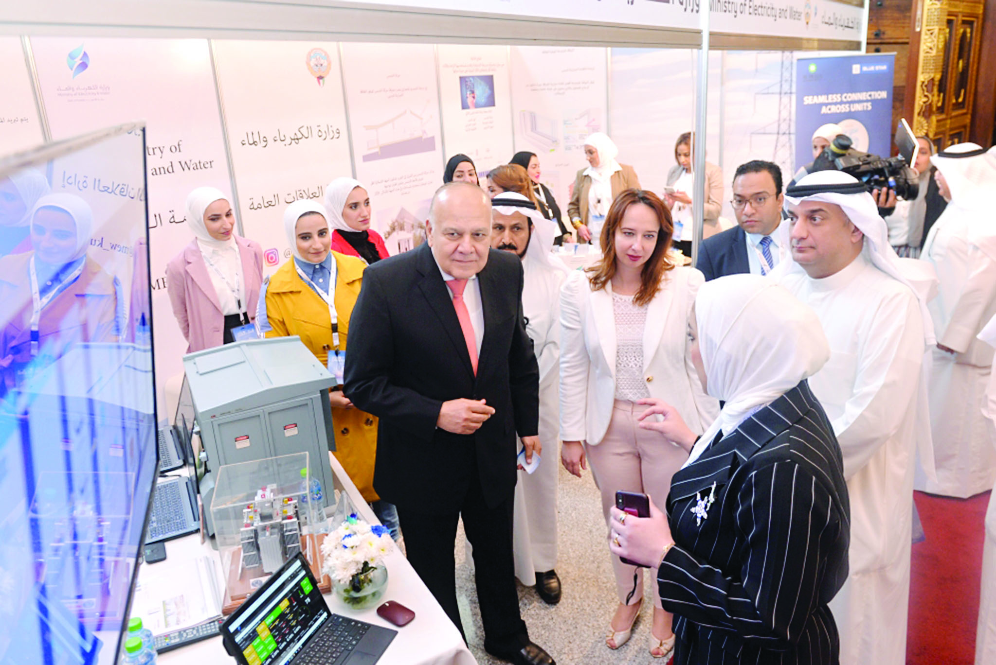 جولة داخل معرض الشبكات الذكية 