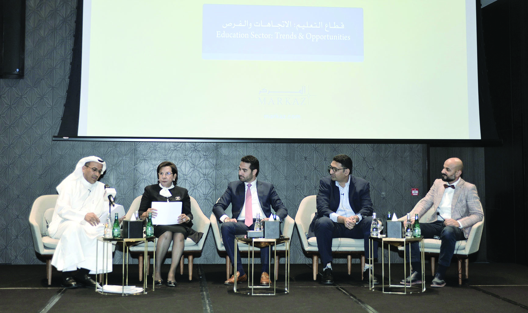 u0627u0644u0647u0627u062cu0631u064a u0645u062au062du062fu062bu0627u064b u0628u0627u0644u062cu0644u0633u0629                             t          (u062au0635u0648u064au0631 u0633u0639u0648u062f u0633u0627u0644u0645)