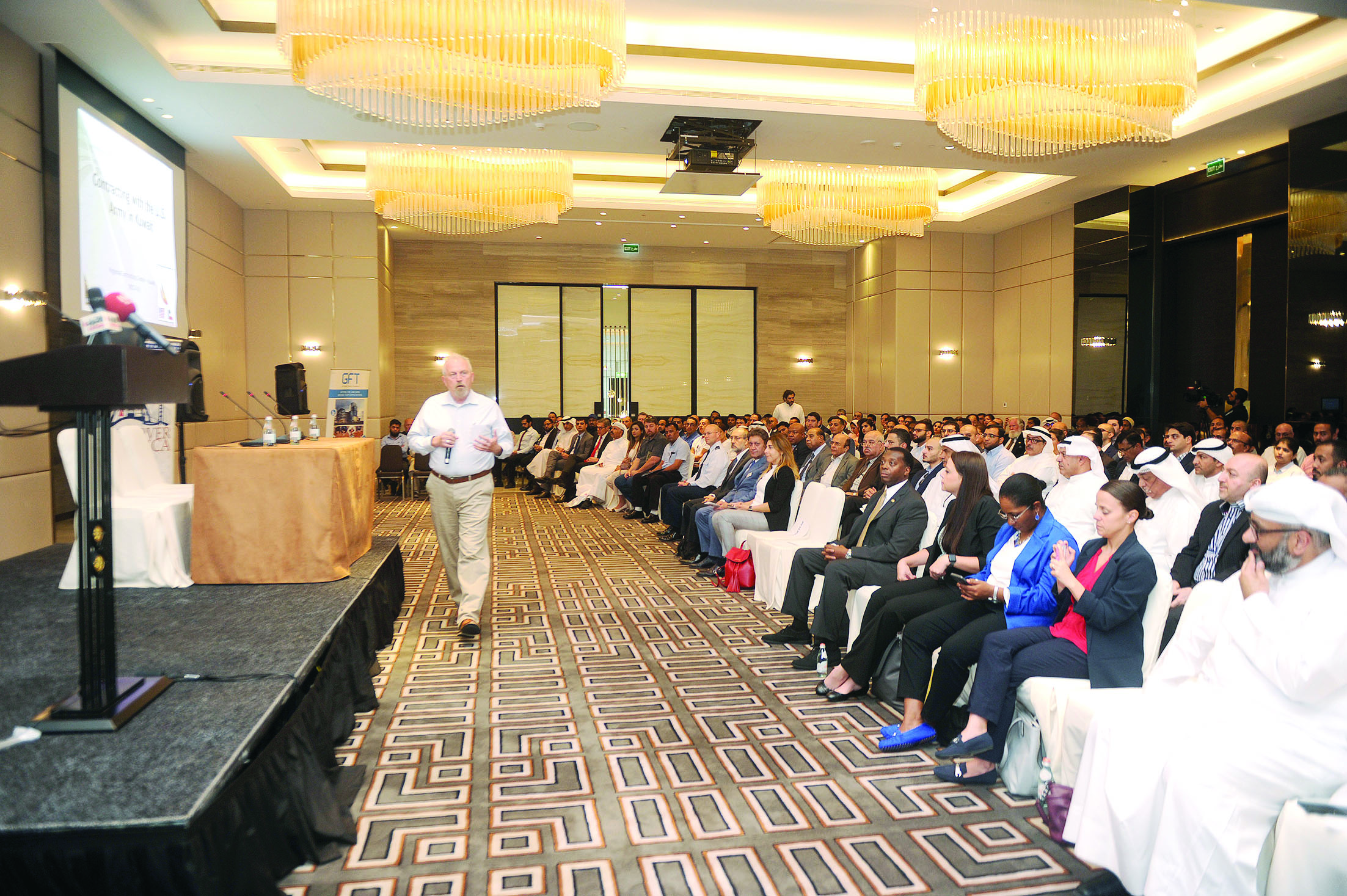 u0627u0644u0643u0648u0644u0648u0646u064au0644 u0631u0648u0633 u0644u064au0646u062fu0633u064a u064au062au062du062fu062b u0641u064a u0627u0644u062du0644u0642u0629 u0627u0644u0646u0642u0627u0634u064au0629 t(u062au0635u0648u064au0631 u0628u0633u0627u0645 u0632u064au062fu0627u0646)