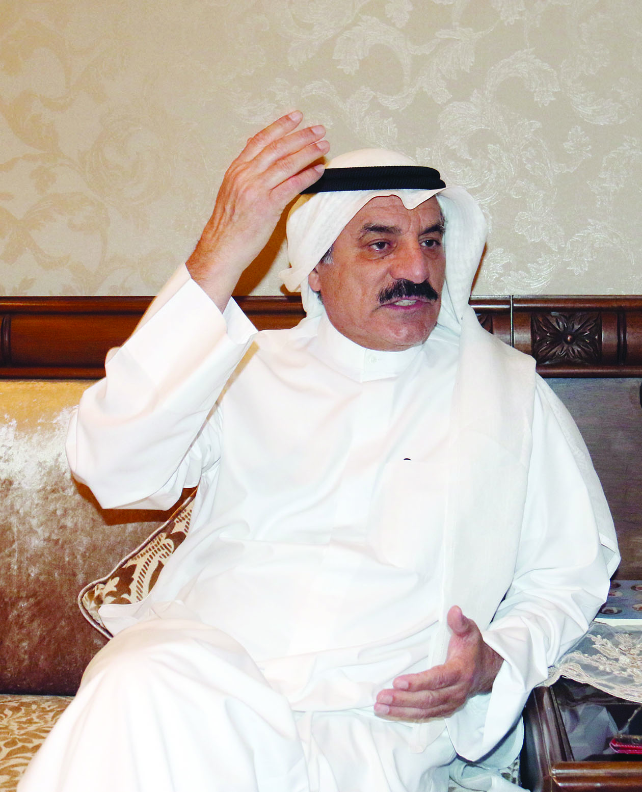 u0639u0628u062fu0627u0644u0644u0647 u0645u0639u064au0648u0641... u0623u062du062f u0646u062cu0648u0645 u00abu0627u0644u0639u0635u0631 u0627u0644u0630u0647u0628u064au00bbt (u062au0635u0648u064au0631 u0633u0639u0648u062f u0633u0627u0644u0645) 