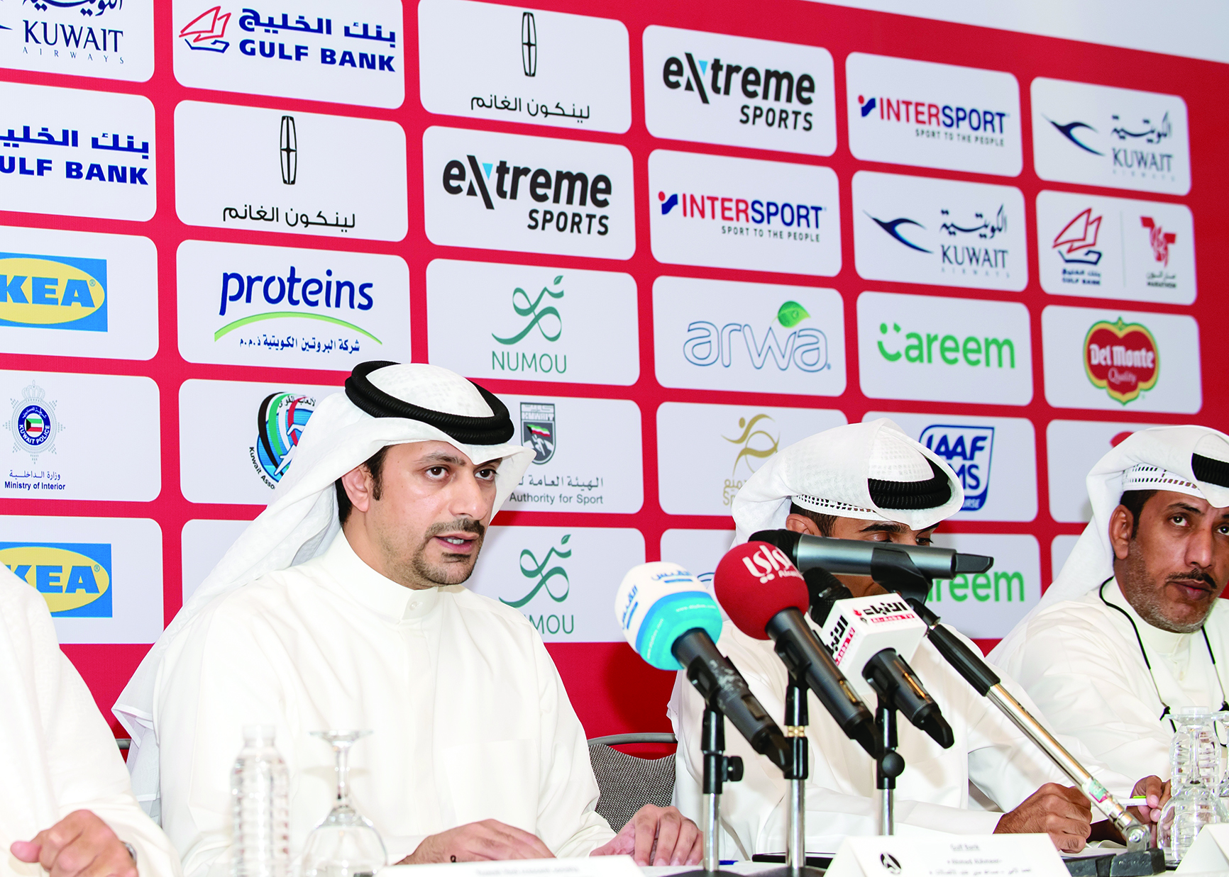 u0623u062du0645u062f u0627u0644u0623u0645u064au0631 u0645u062au062du062fu062bu0627u064b u062eu0644u0627u0644 u0627u0644u0645u0624u062au0645u0631 u0627u0644u0635u062du0627u0641u064a 