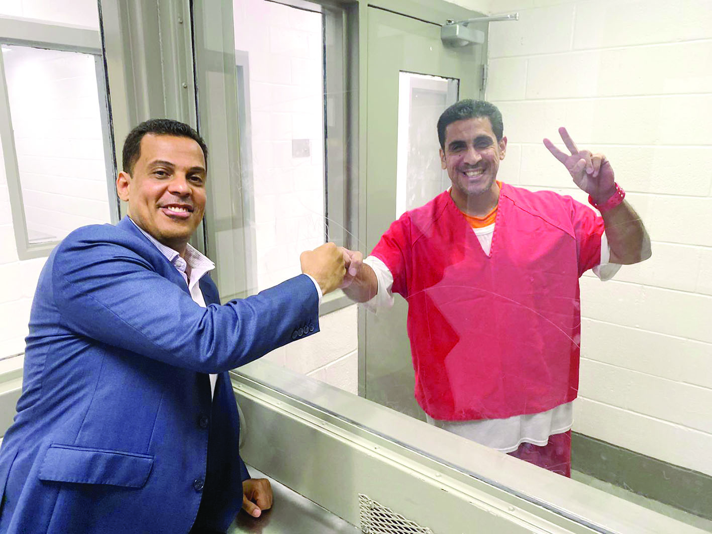 u0627u0644u0642u0646u0635u0644 u0627u0644u0647u0632u064au0645 u0623u062bu0646u0627u0621 u0632u064au0627u0631u062au0647 u064au0627u0633u0631 u0627u0644u0628u062du0631u064a u0641u064a u0633u062cu0646 u0648u0627u0643u0648u0644u0627 u0628u0648u0644u0627u064au0629 u0641u0644u0648u0631u064au062fu0627