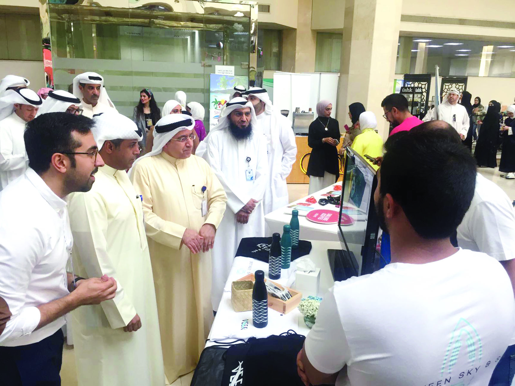 u0627u0644u0641u0627u0636u0644 u0648u0628u0648u0634u0647u0631u064a u064au062au0641u0642u062fu0627u0646 u0627u0644u0645u0634u0627u0631u064au0639 u0627u0644u0634u0628u0627u0628u064au0629 u0627u0644u062au064a u0634u0627u0631u0643u062a u0641u064a u0627u0644u064au0648u0645 u0627u0644u0645u0641u062au0648u062d