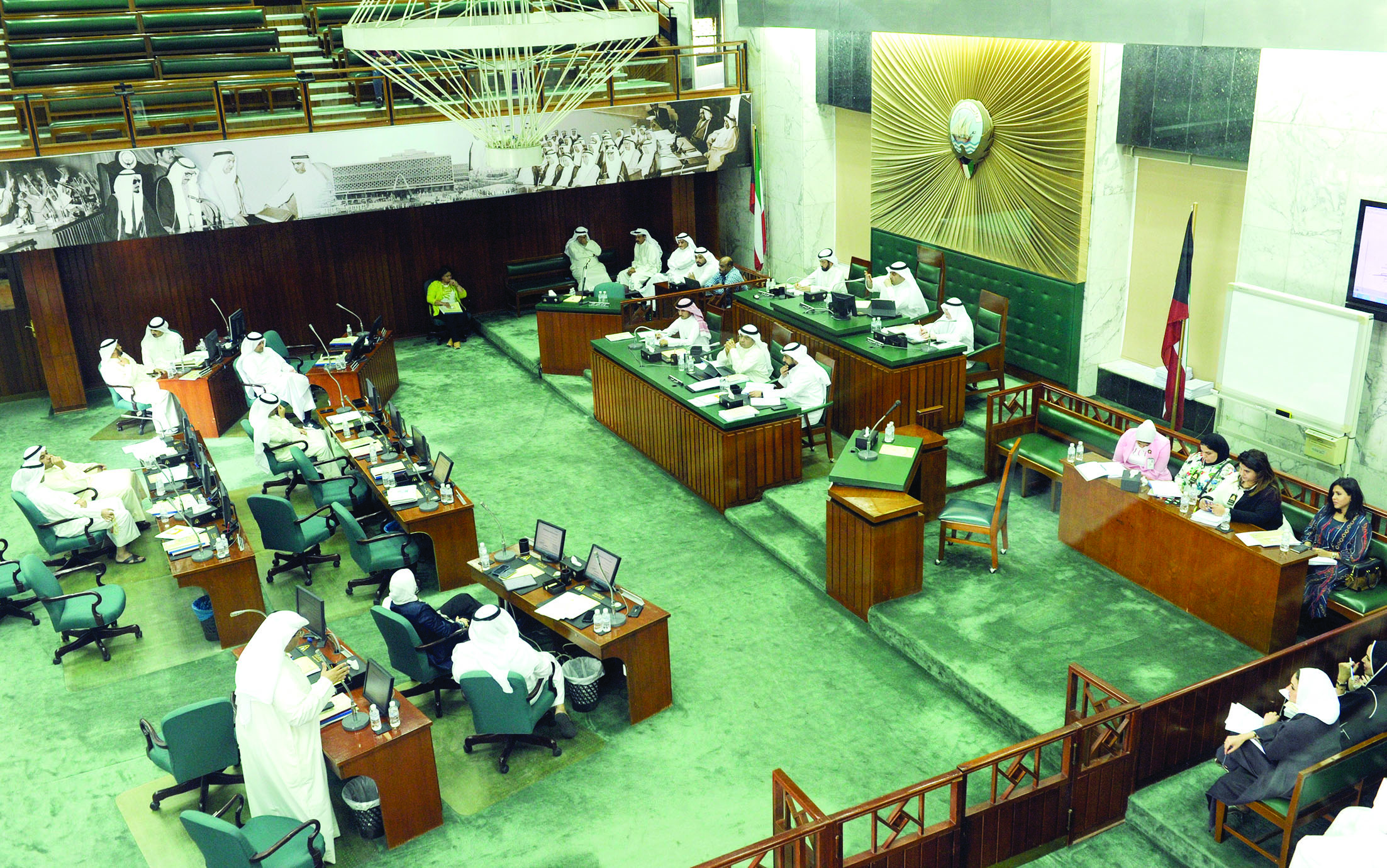 جانب من الجلسة 