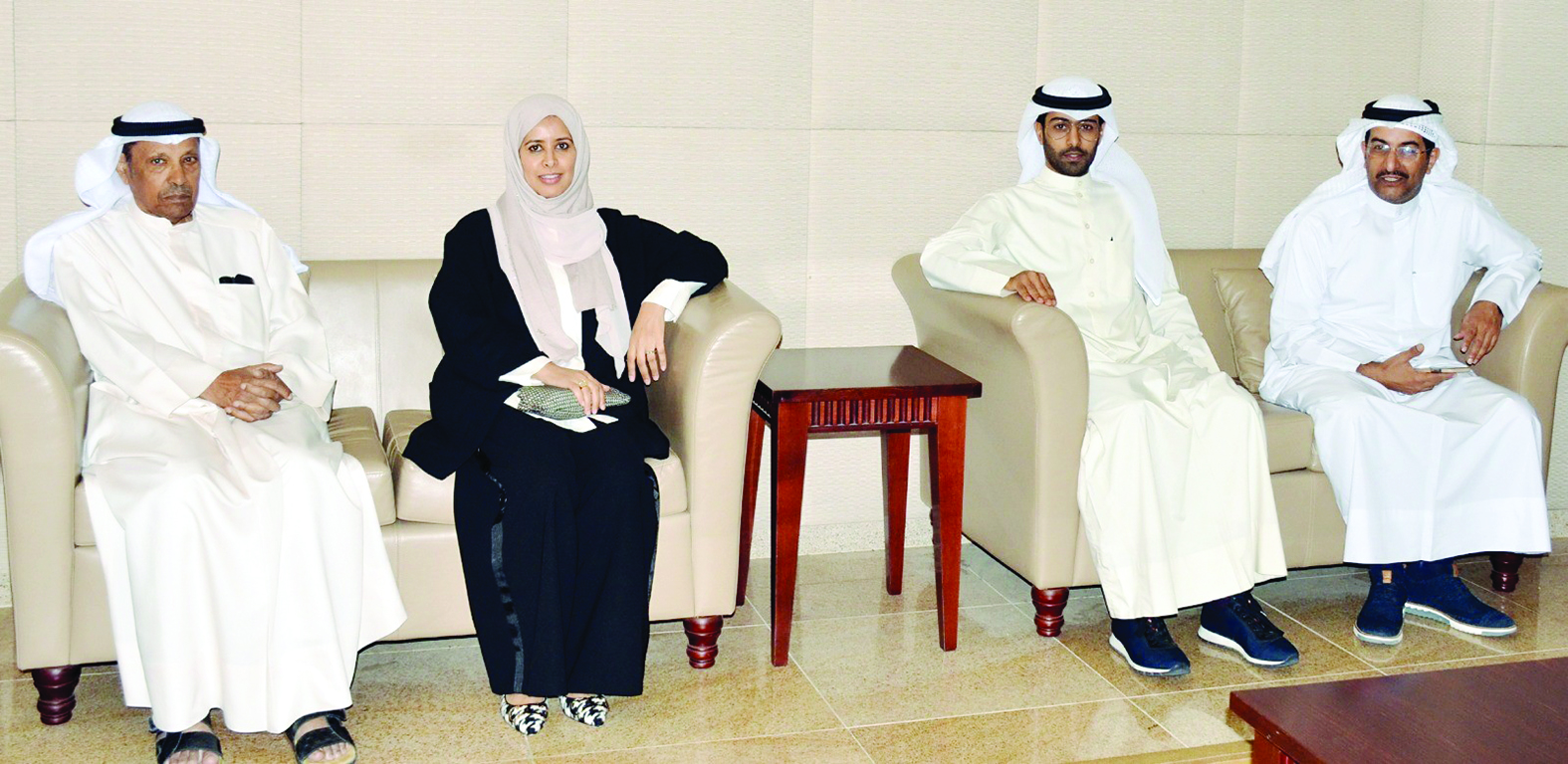 u0627u0644u0645u0634u0627u0631u0643u0648u0646 u0641u064a u0627u0644u0646u062fu0648u0629