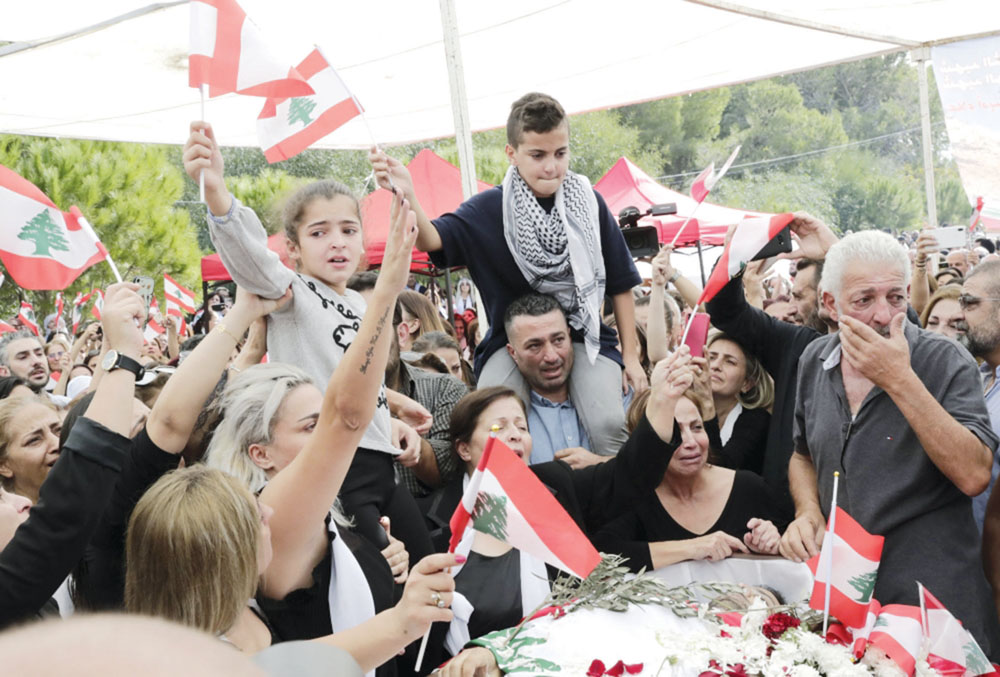 u0632u0648u062cu0629 u0648u0646u062cu0644u0627 u0639u0644u0627u0621 u0623u0628u0648 u0641u062eu0631 u062eu0644u0627u0644 u0645u0631u0627u0633u064au0645 u062au0634u064au064au0639u0647 u0623u0645u0633               t          (u0623 u0641 u0628)