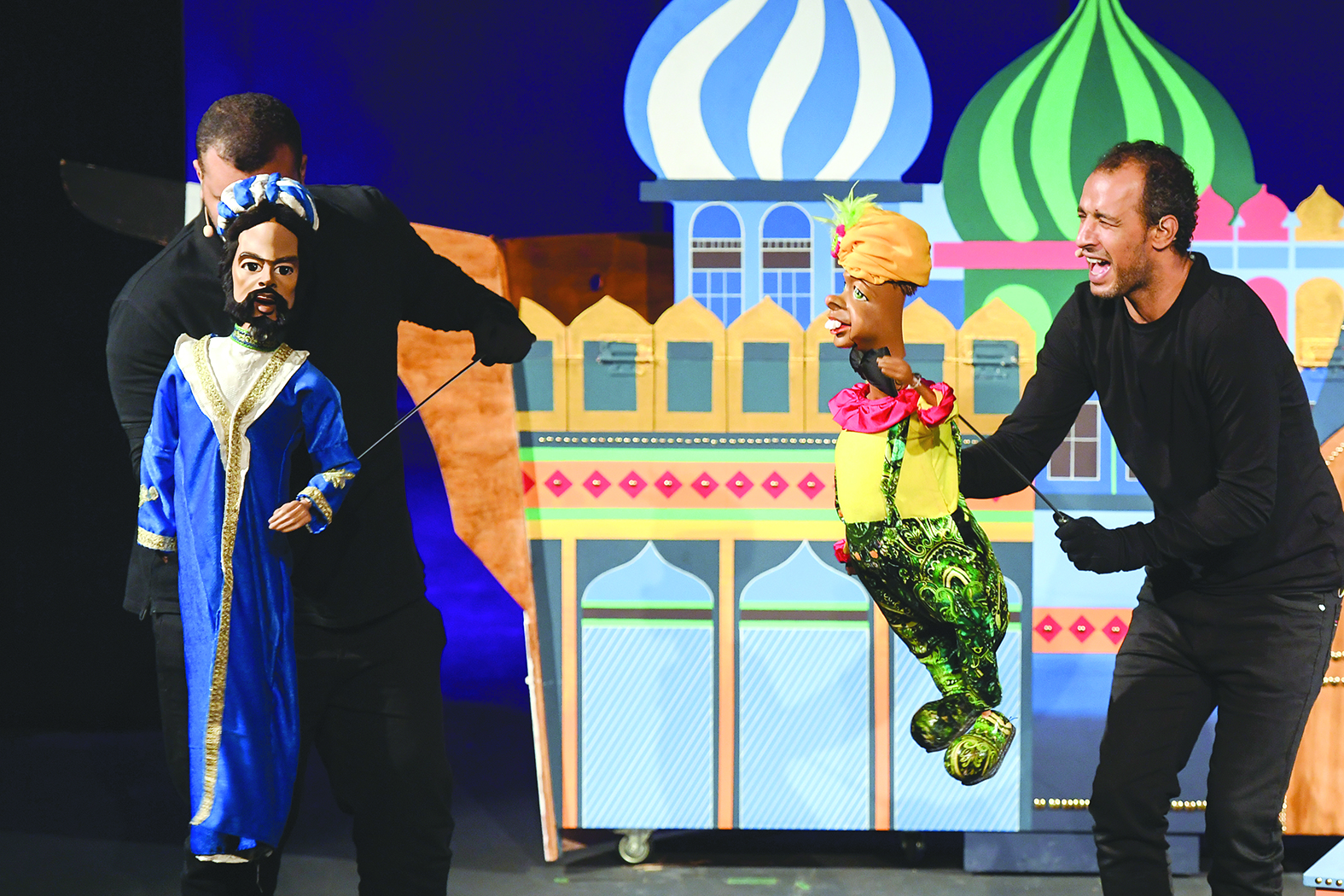 من العرض المسرحي