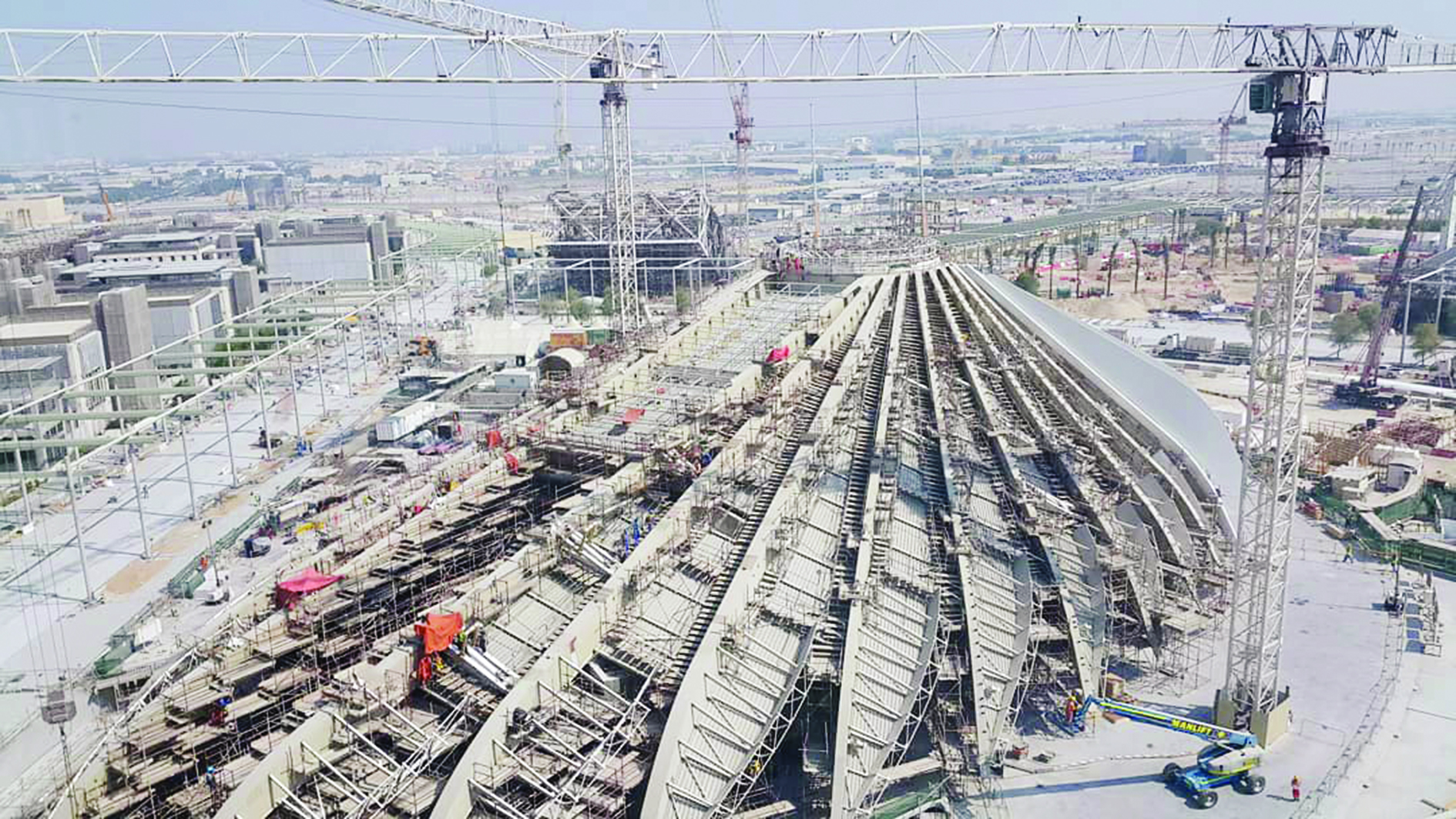 جانب من الأعمال الإنشائية