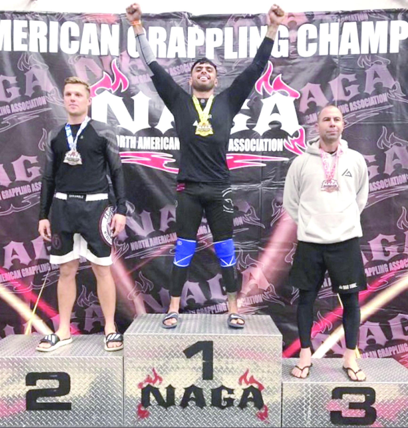 u0639u0642u064au0644 u0628u0648u0635u062eu0631 u0639u0644u0649 u0645u0646u0635u0629 u0627u0644u062au062au0648u064au062c 